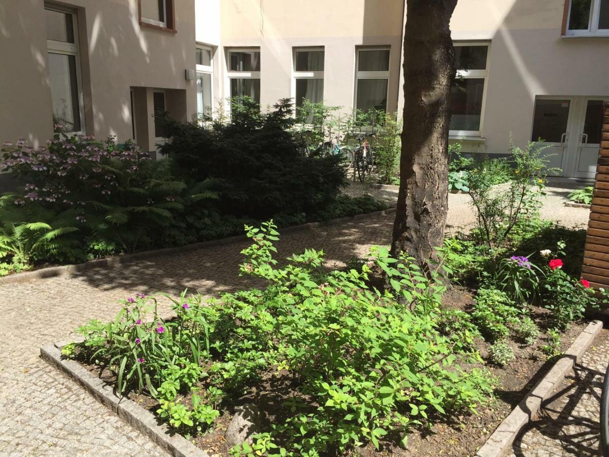 Upmarket Studio With Balcony In Friedrichshain Apartamento Berlín Exterior foto